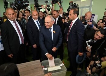 Armenians vote with peace efforts and Russia in focus