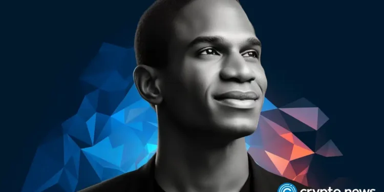 Arthur Hayes scoops up $5.4M in Ethereum after Iran deal