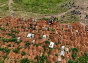 At least 30 deaths at Congo camp show Ebola could be spreading fast