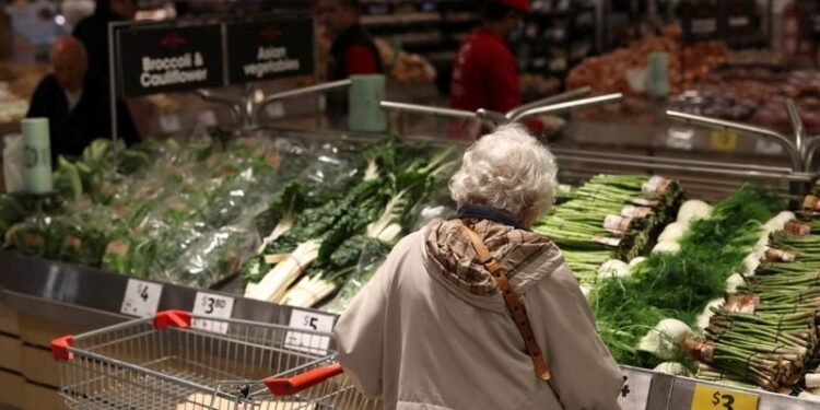 Australian government spending flat in Q1, no boost to GDP
