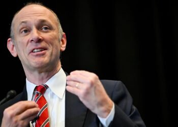 Chicago Fed's Goolsbee says inflation is too high; Williams sees price pressures easing