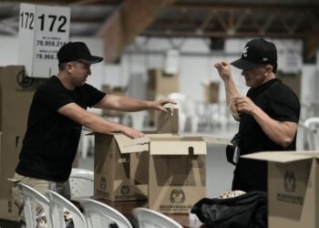 Colombia votes in runoff pitting leftist reformer against law-and-order newcomer