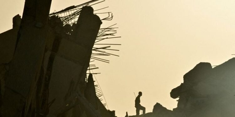 Death toll from Venezuela earthquakes rises to 920, says congress president