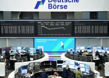European shares inch up as investors assess US-Iran agreement