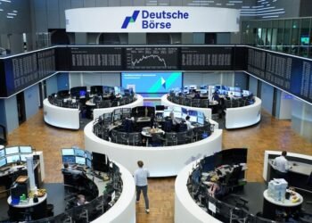 Europe’s STOXX 600 hits two-week low on Mideast escalation, AI jitters