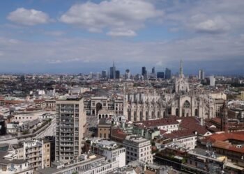 Exclusive-Italy working on new inflation-linker for institutional investors, debt chief says