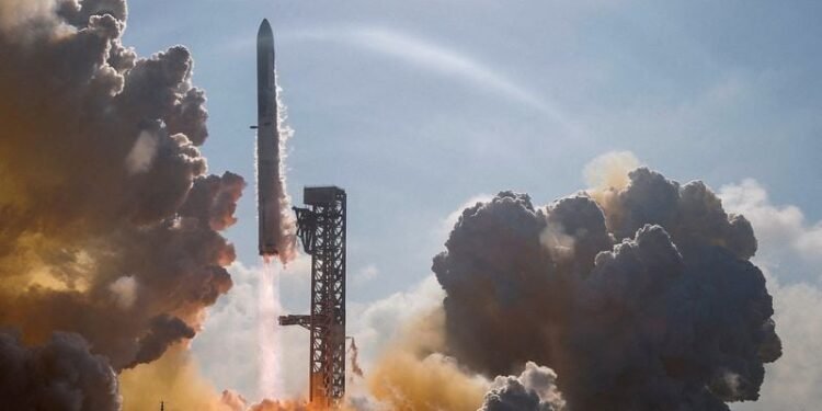 Exclusive-SpaceX plans to price record-setting IPO at $135 per share, source says