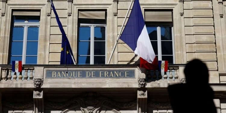French central bank cuts economic growth outlook as energy prices bite