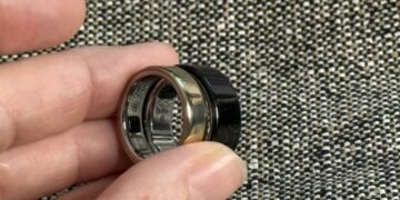 Here's How Small the Oura Ring 5 Really Is