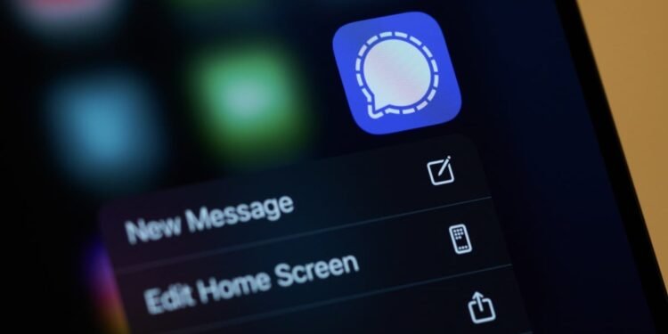 Here's How to Protect Yourself From This Sophisticated Signal Scam