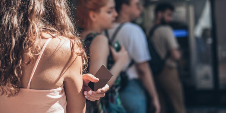BDCs continue to face high redemption requests