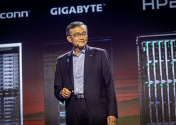 Intel’s stock jumps 11% — even as analysts say new Apple chip deal might start small