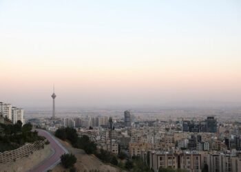 Iran deal includes $300 billion fund, more than half of which already committed, source says
