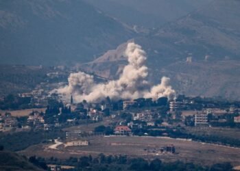Israel, Lebanon say they agree to ceasefire