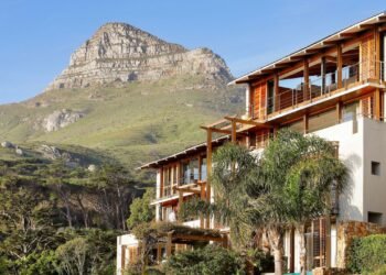 Live Like a Local at These 12 Cape Town Airbnbs With Pools, Hot Tubs, and Epic Views