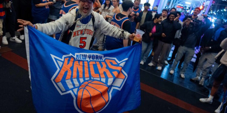 NYC bar uses prediction markets to hedge against a new financial risk: A Knicks victory
