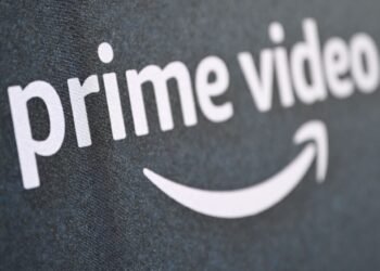 Netflix investors are getting squeamish as Amazon makes inroads in the battle for streaming dominance