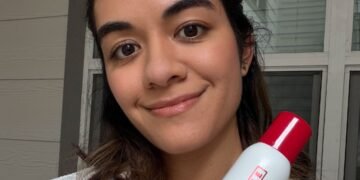 ONE/SIZE Oil Sucker Liquid Blotting Paper Spray Review