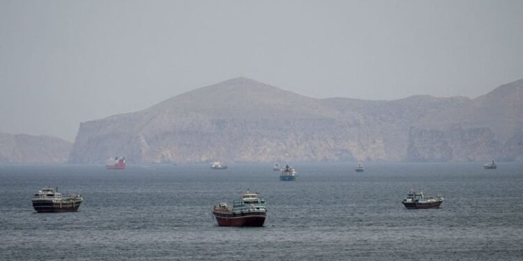 Oil slips again as US, Iran sign peace deal