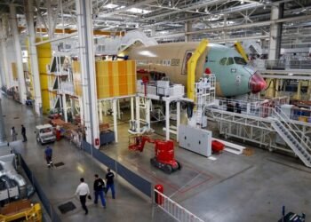 Qantas weighs order for 20 Boeing or Airbus wide-body jets, sources say