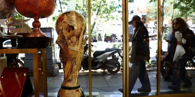 Soccer-Iran World Cup players get US visas, official says, some staff waiting
