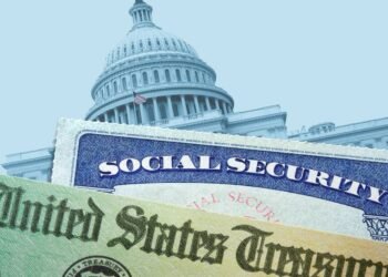 Social Security is looking at a $500-a-month cut. Could a new bipartisan commission make a difference?
