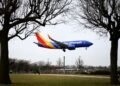 Southwest sticks with Boeing as MAX 7 delay pushes service to 2027