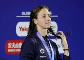 Swimming-American Douglass breaks 50m freestyle world record