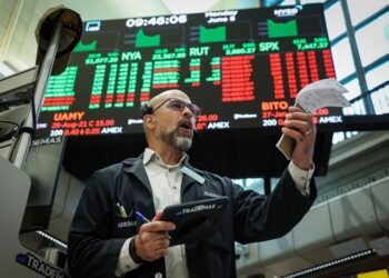Traders keep bets on Fed rate hike by October