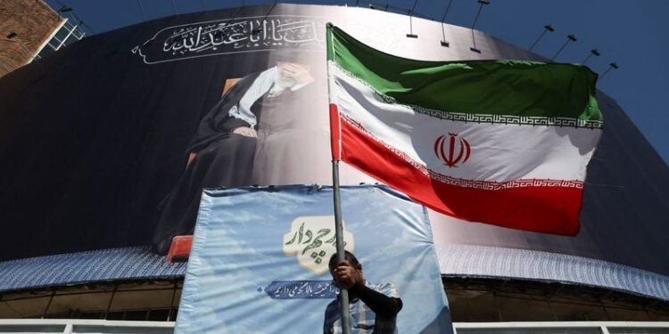 Trump’s Iran accord offers exit from war — and fresh political risks