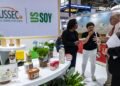 U.S. fights with Brazil for China's giant soybean market