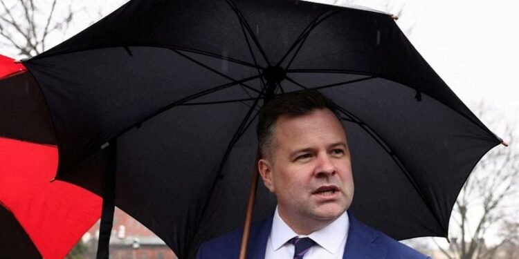 US lawmakers warn Pulte appointment could thwart surveillance law’s renewal