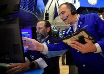 US stock futures little changed as strong quarter nears end