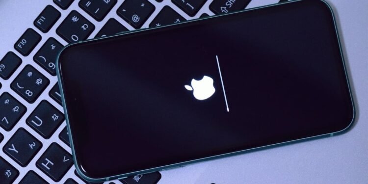 Update Your iPhone Now to Patch These 29 Security Flaws