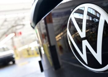 Volkswagen plans to end automated driving tie-up with Bosch, Bild reports