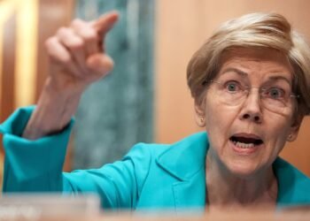 Warren asks Trump's position on raising Social Security retirement age