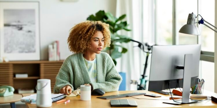 35% of employees work remotely, despite stricter policies, data shows