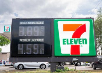 7-Eleven made $349 million from surge in gasoline prices in the U.S. last quarter