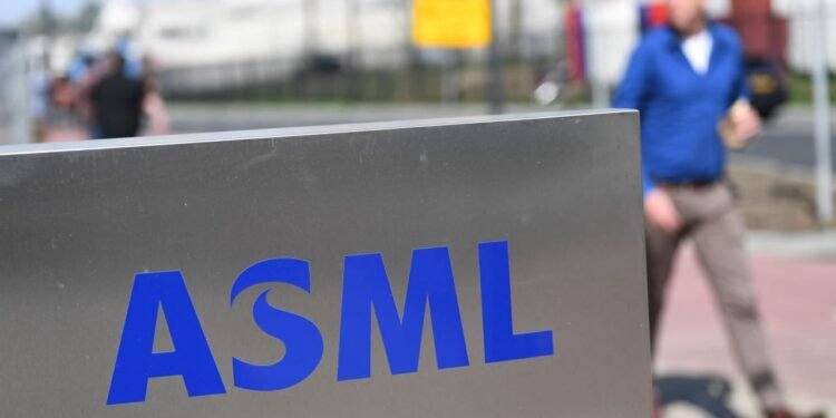 ASML is kicking off tech earnings. Here’s what to expect from Europe’s biggest semiconductor supplier.