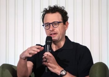 Anthropic moves closer to IPO as bankers line up investor meetings