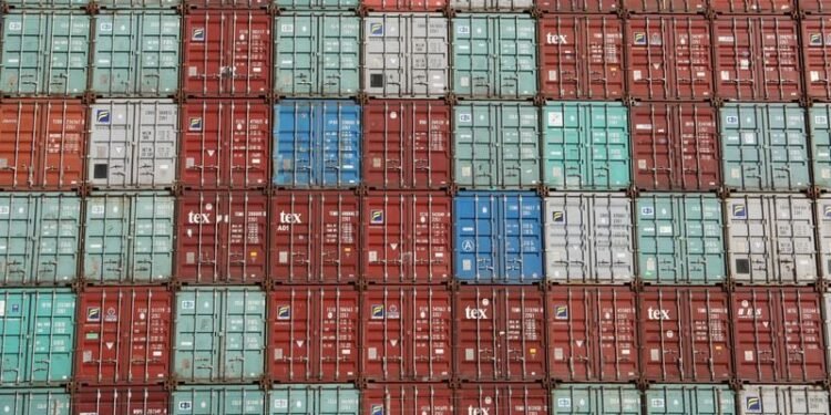 Australia trade swings to $2.1 billion deficit in May, largest since 2015