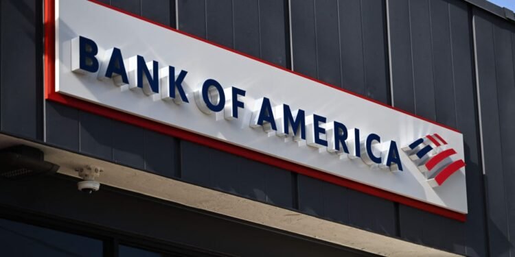 Bank of America’s stock falls despite blockbuster earnings report