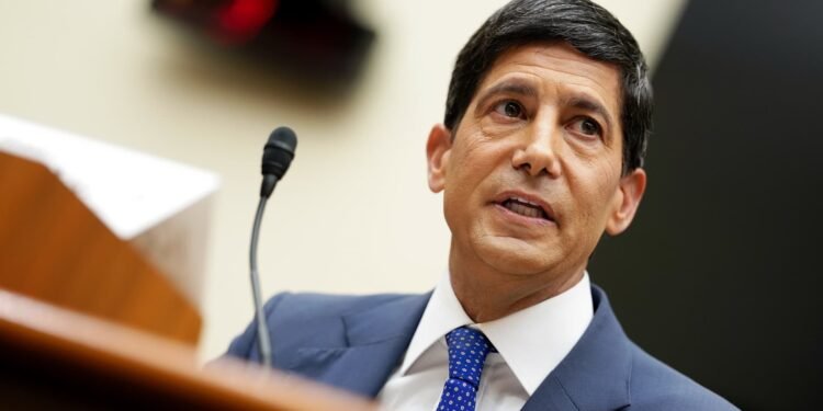 Buffett says Trump's pick of Kevin Warsh for Fed chair was 'good choice'