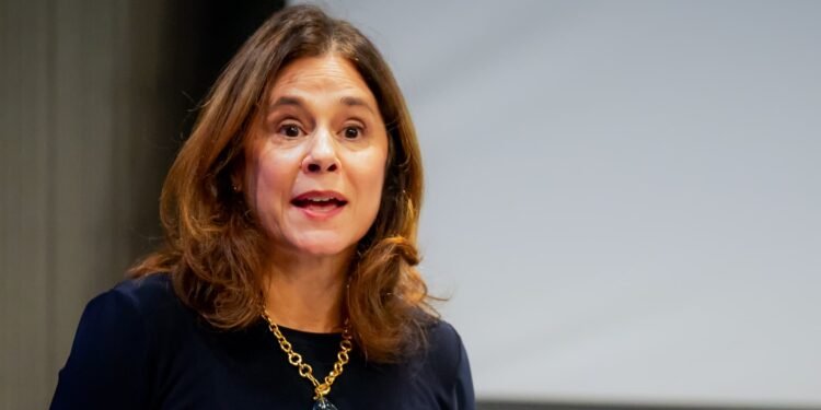 Dallas Fed President Logan calls for 'modestly' higher interest rates