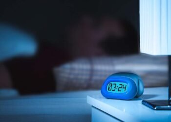 Don’t Watch the Clock When You Can’t Sleep (and Focus on This Instead)