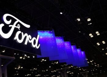Ford, Canada’s Unifor reach tentative deal on labor contract 