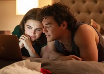 If You Loved 'Off Campus,' There's One Movie You Need to Watch Next