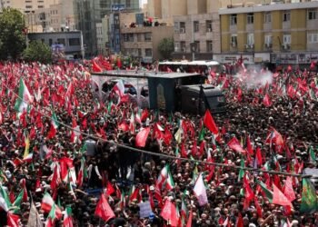 Iranian mourners call for vengeance on Trump during Khamenei funeral procession