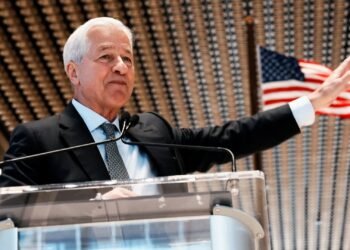 Jamie Dimon, JPMorgan Chase announce $24M to boost U.S. shipbuilding