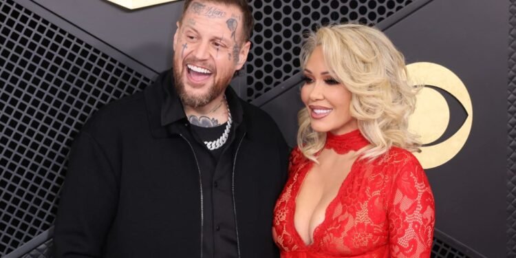 Jelly Roll’s ex-wife Bunnie Xo says he gave her their $6 million Tennessee estate in divorce